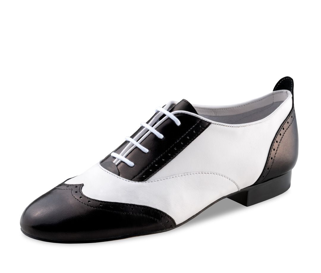 taylor_15_vintage_black_white_a_1920x1920 Taylor 15 Vintage Black White A 1920x1920